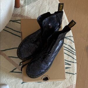 Dr. Martens 1460 PASCAL iridescent crackle boots